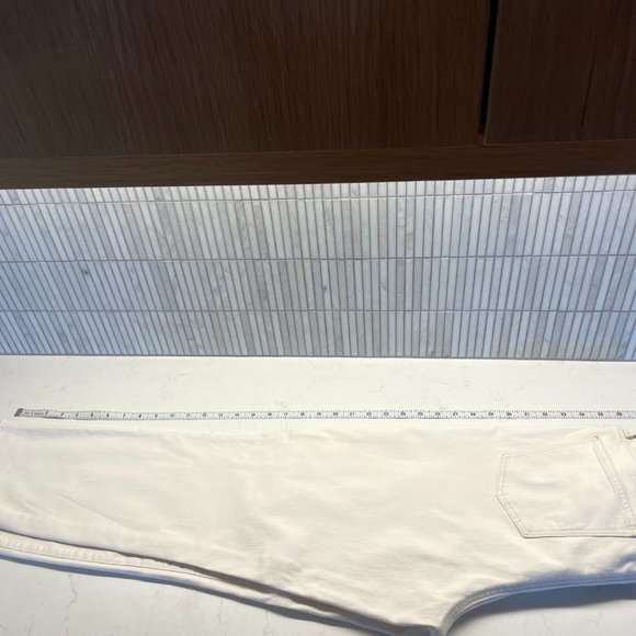 Talbots Flawless Slim Ankle Jeans with Fringe Cuff in Natural, Size 14 - Picture 3 of 6